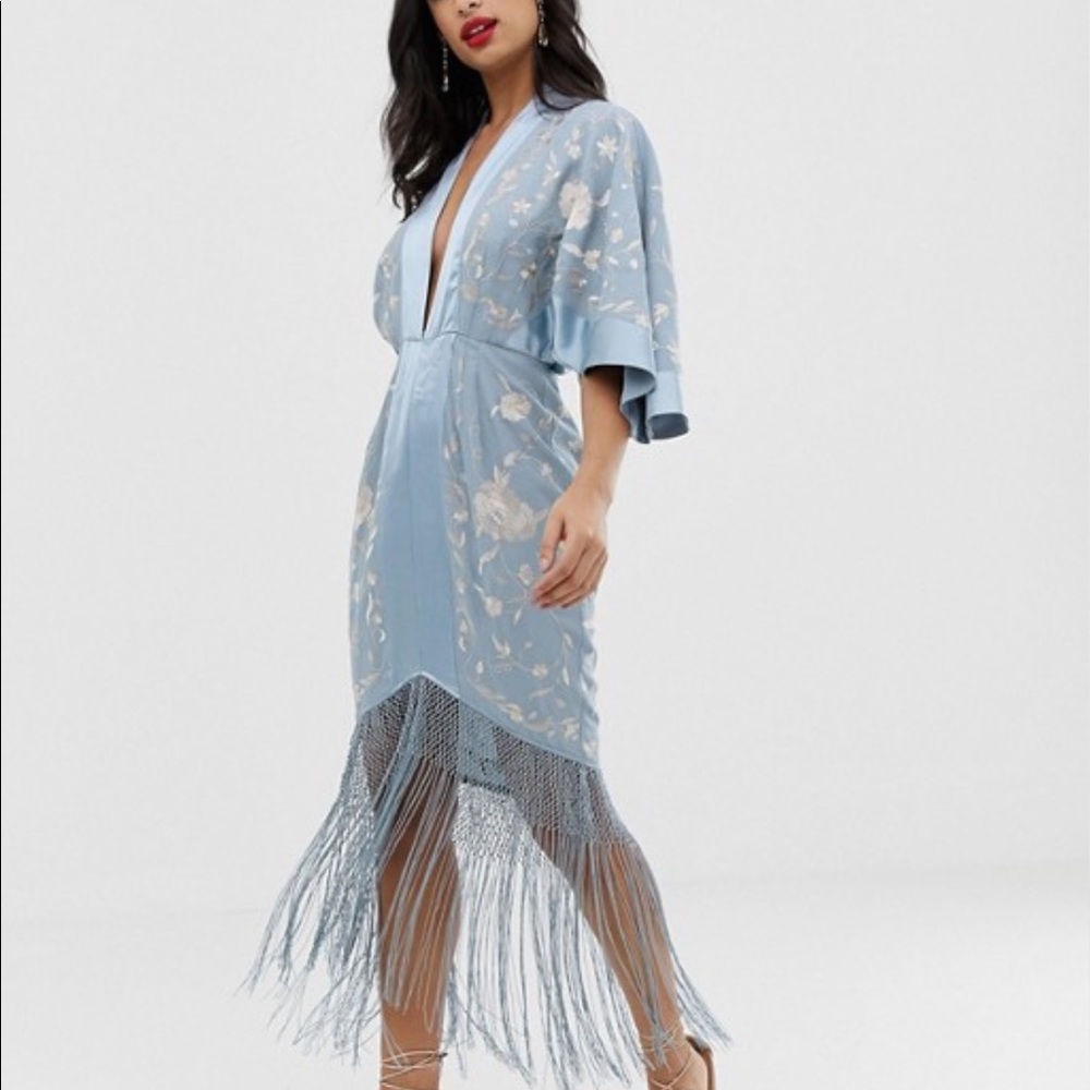 ASOS DESIGN kimono midi dress with fringe hem - Picture 3 of 4